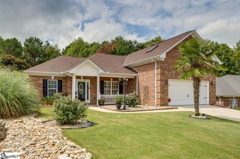 Photo of 9 Arabian Way, Simpsonville, SC 29681 (MLS # 1578870)