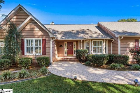 Photo of 309 Gentry Run, Greenwood, SC 29649 (MLS # 1571287)