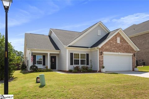 Photo of 301 Valley Oak Drive, Belton, SC 29627 (MLS # 1583391)