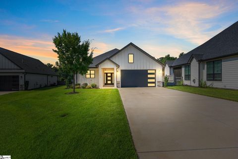 220 Horse Tack Trail Mauldin SC 29662