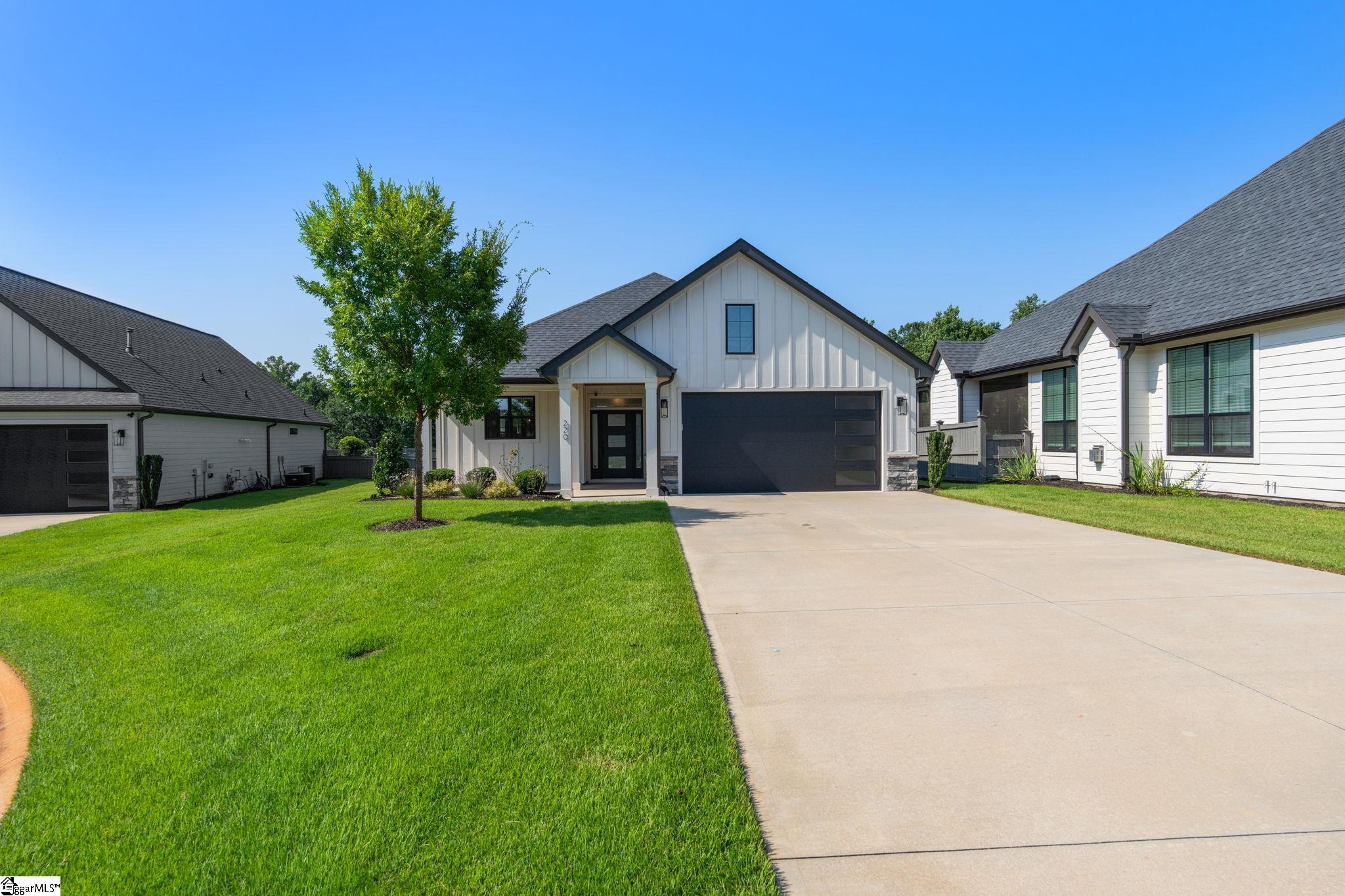 220 Horse Tack Trail