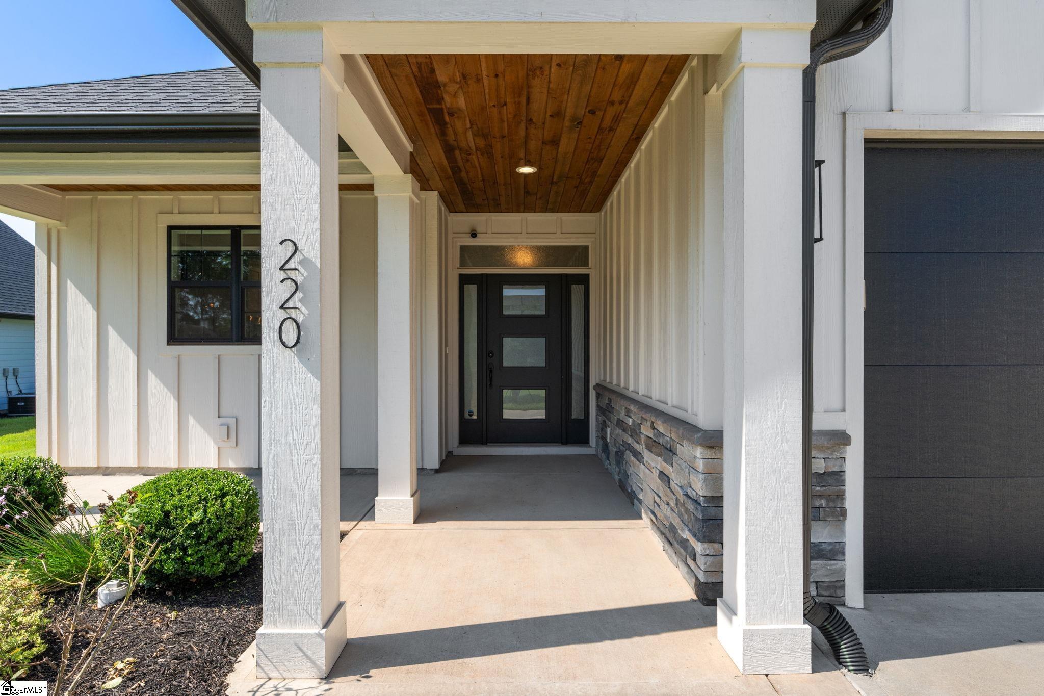 220 Horse Tack Trail