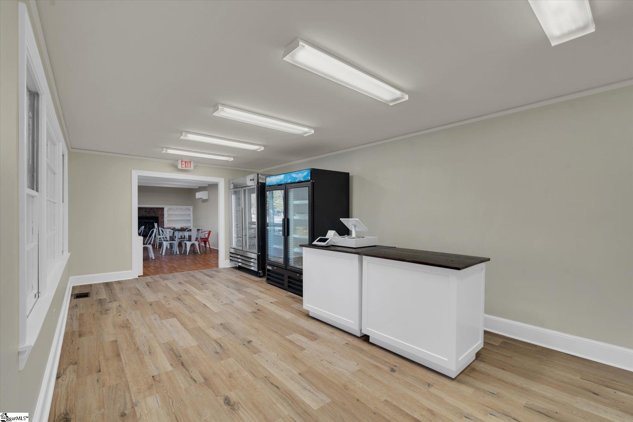 323 W Georgia Road
