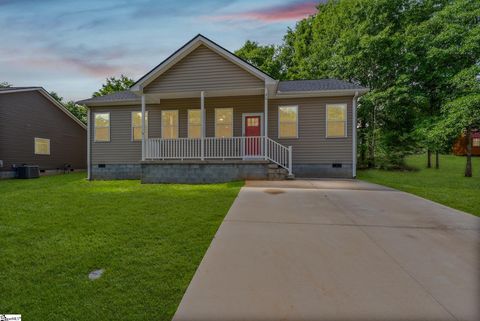 Photo of 96 Prairie Lane, Anderson, SC 29624 (MLS # 1592574)