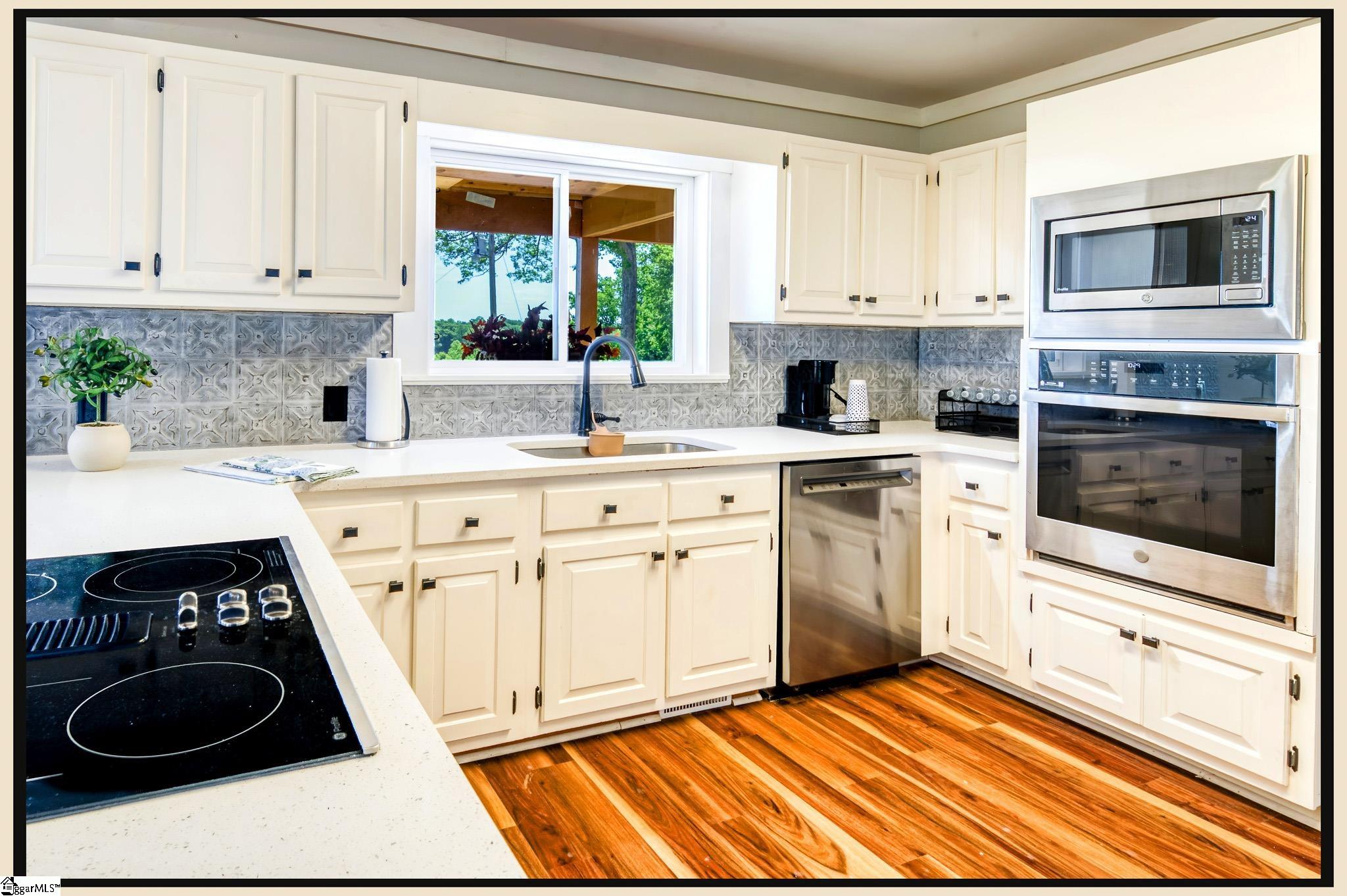 Easley, South Carolina, 29640, United States, 3 Bedrooms Bedrooms, ,4 BathroomsBathrooms,Residential,Active,2038114