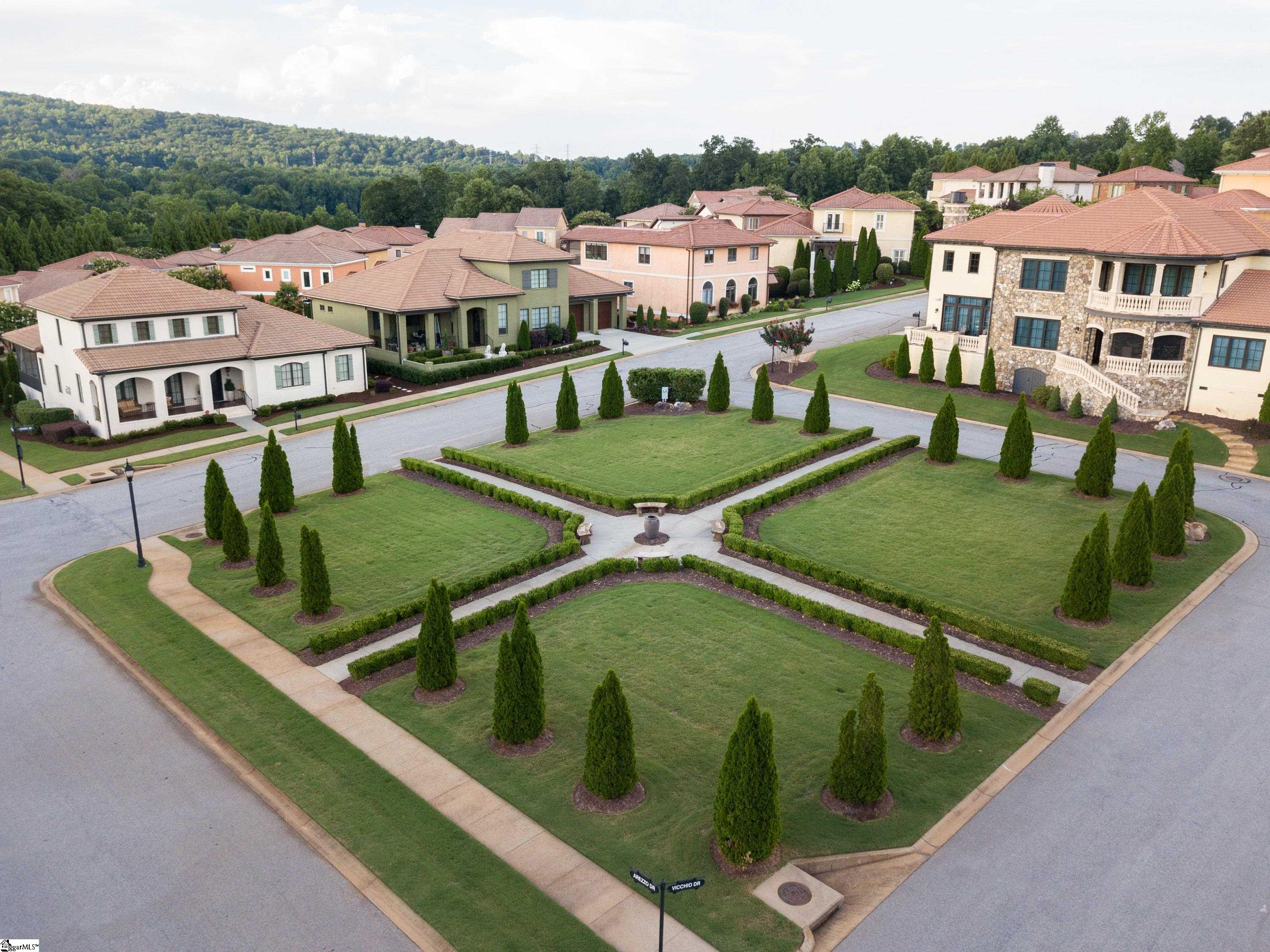 22 Arezzo Drive