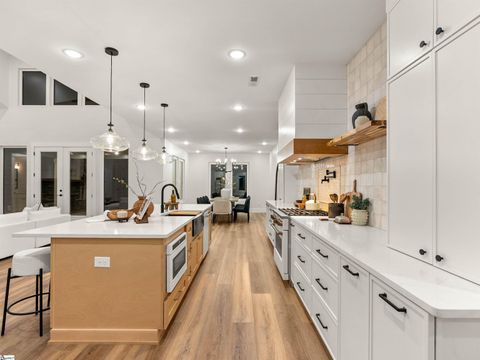 Tiny photo for 112 Marseille Drive, Simpsonville, SC 29680 (MLS # 1584757)