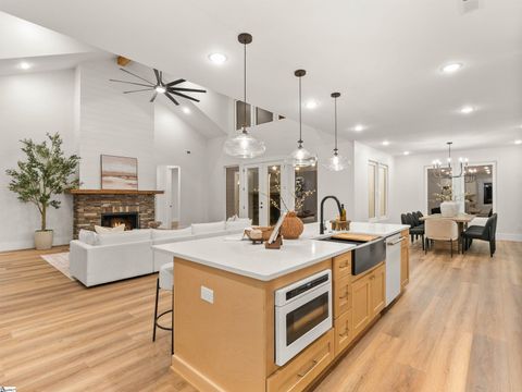 Tiny photo for 112 Marseille Drive, Simpsonville, SC 29680 (MLS # 1584757)