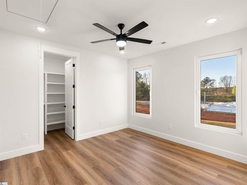 Tiny photo for 112 Marseille Drive, Simpsonville, SC 29680 (MLS # 1584757)