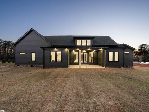 Tiny photo for 112 Marseille Drive, Simpsonville, SC 29680 (MLS # 1584757)
