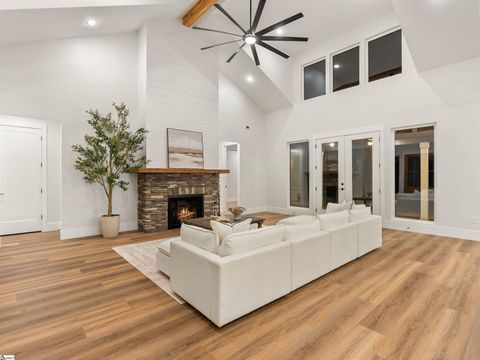 Tiny photo for 112 Marseille Drive, Simpsonville, SC 29680 (MLS # 1584757)