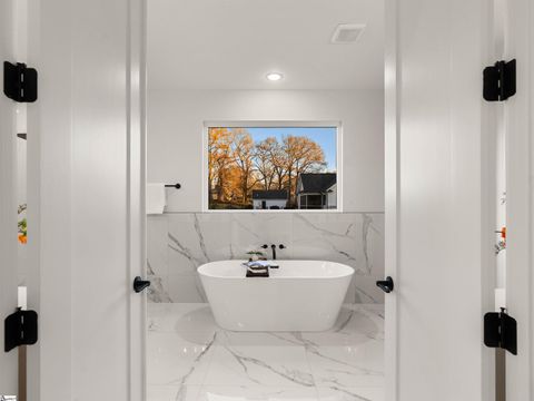 Tiny photo for 112 Marseille Drive, Simpsonville, SC 29680 (MLS # 1584757)