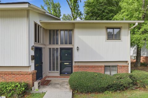 Photo of 32 Briarglen Place, Greenville, SC 29615 (MLS # 1595516)