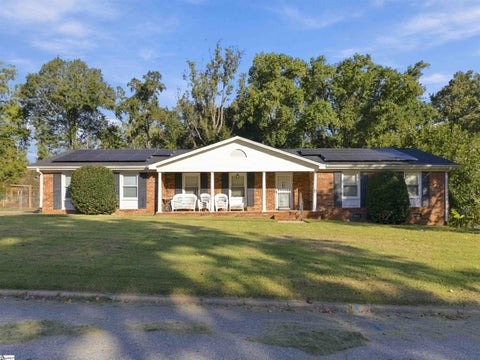 Photo of 109 Woodcliff Court, Simpsonville, SC 29681 (MLS # 1606309)