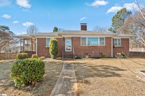 Photo of 1801 Pleasantburg Drive, Greenville, SC 29609 (MLS # 1582180)