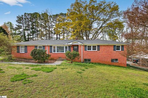 Photo of 312 Mimosa Drive, Mauldin, SC 29662 (MLS # 1586214)