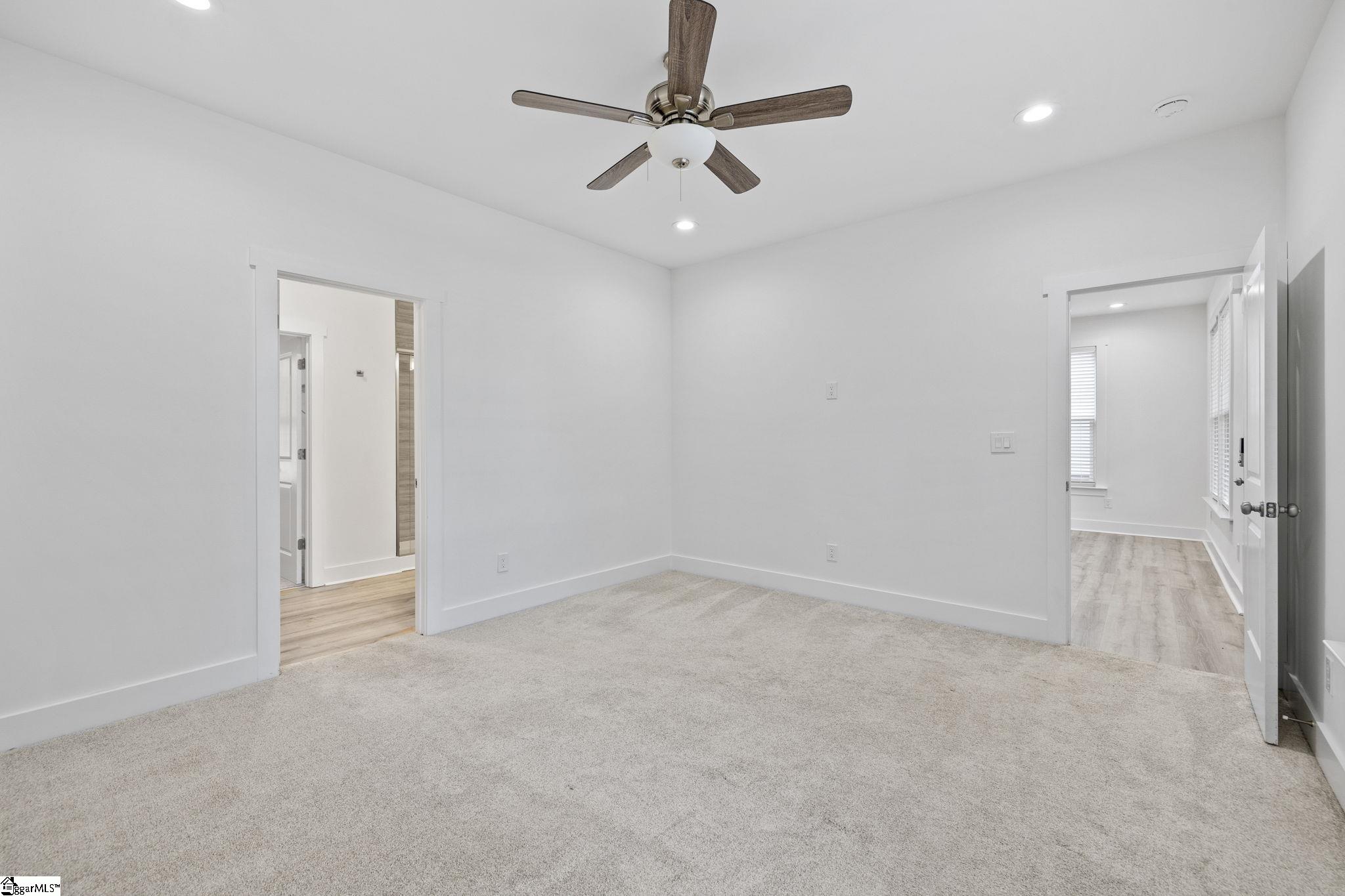 Travelers Rest, South Carolina 29690, United States, 3 Bedrooms Bedrooms, ,3 BathroomsBathrooms,Residential,Active,214242