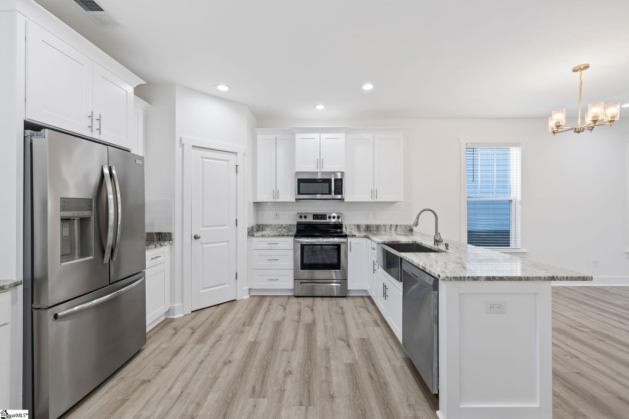 Travelers Rest, South Carolina 29690, United States, 3 Bedrooms Bedrooms, ,3 BathroomsBathrooms,Residential,Active,214242