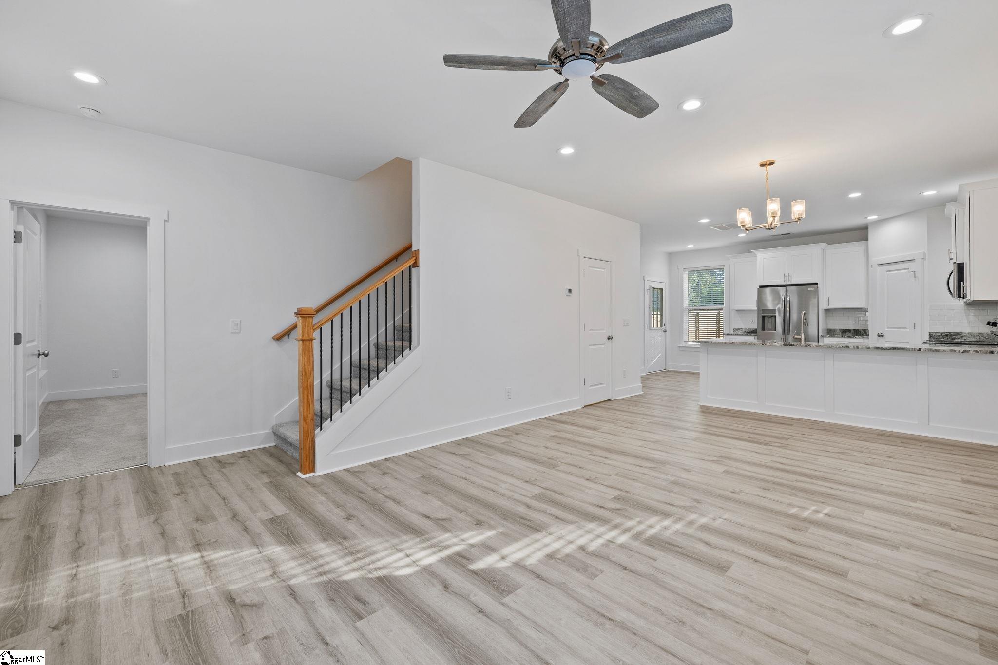 Travelers Rest, South Carolina 29690, United States, 3 Bedrooms Bedrooms, ,3 BathroomsBathrooms,Residential,Active,214242