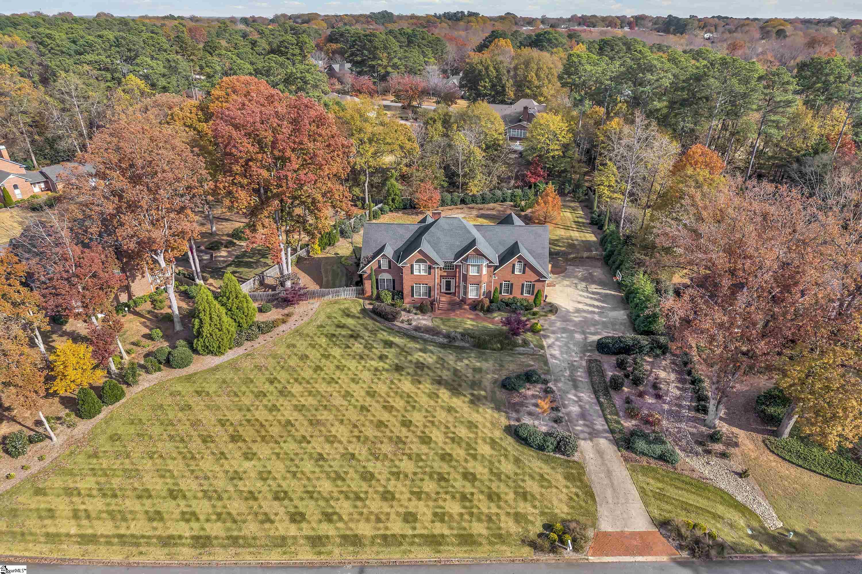 111 W Woodglen Road