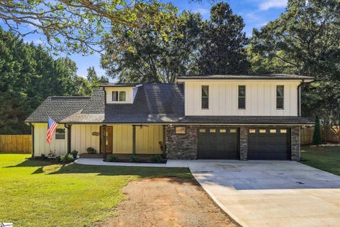 Photo of 100 Brandon Drive, Spartanburg, SC 29303 (MLS # 1606459)