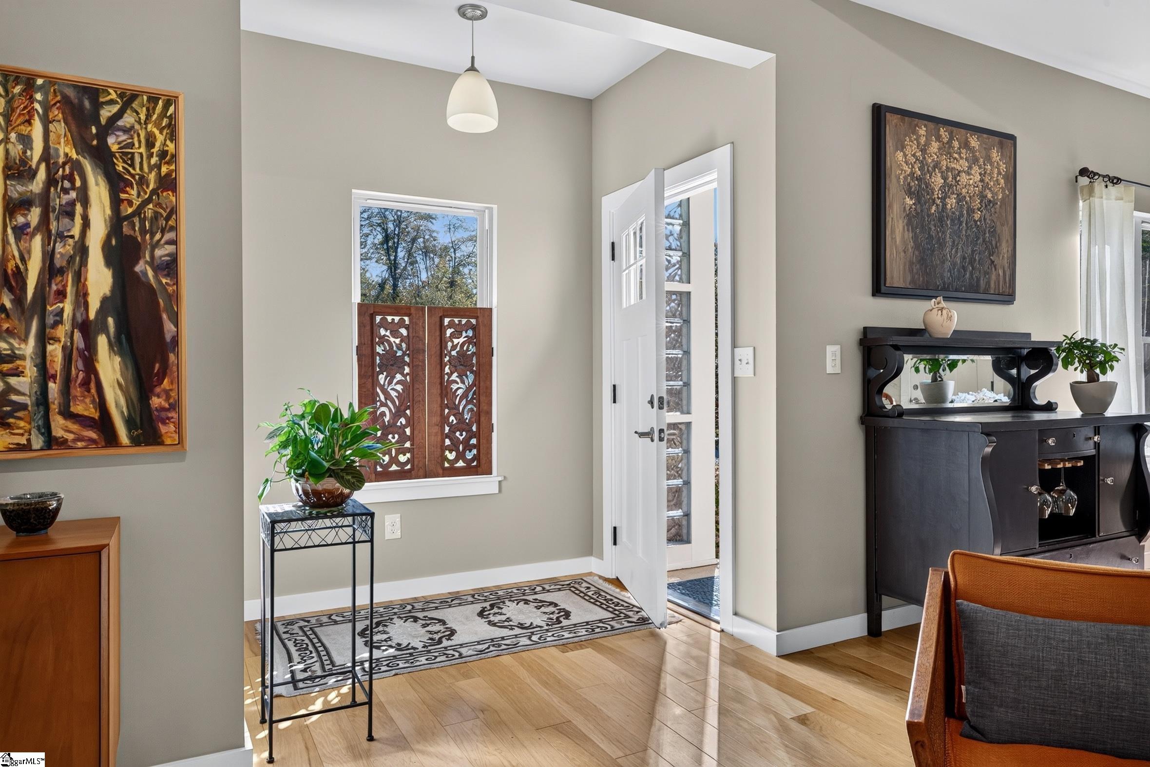 56 Montague Circle