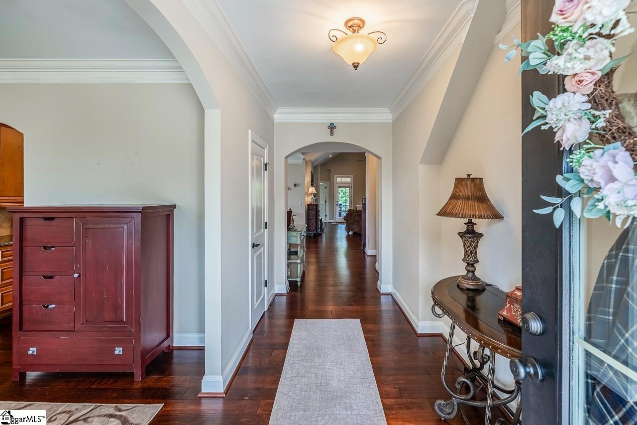 7 Briarhill Drive