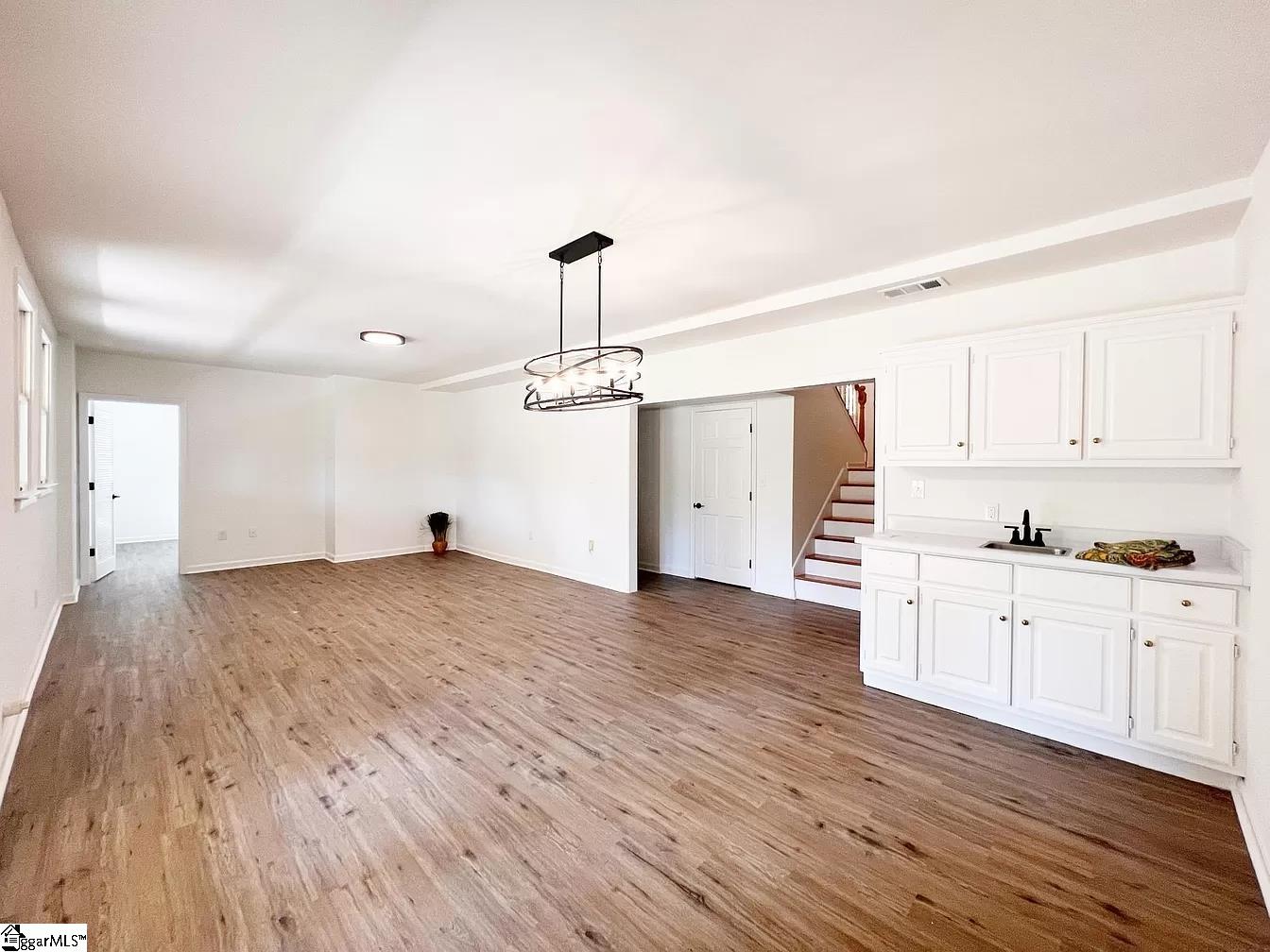 Taylors, South Carolina 29687, United States, 4 Bedrooms Bedrooms, ,3 BathroomsBathrooms,Residential,Active,109954