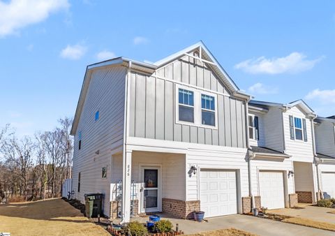 Photo of 826 Thread Way, Greer, SC 29651 (MLS # 1582253)