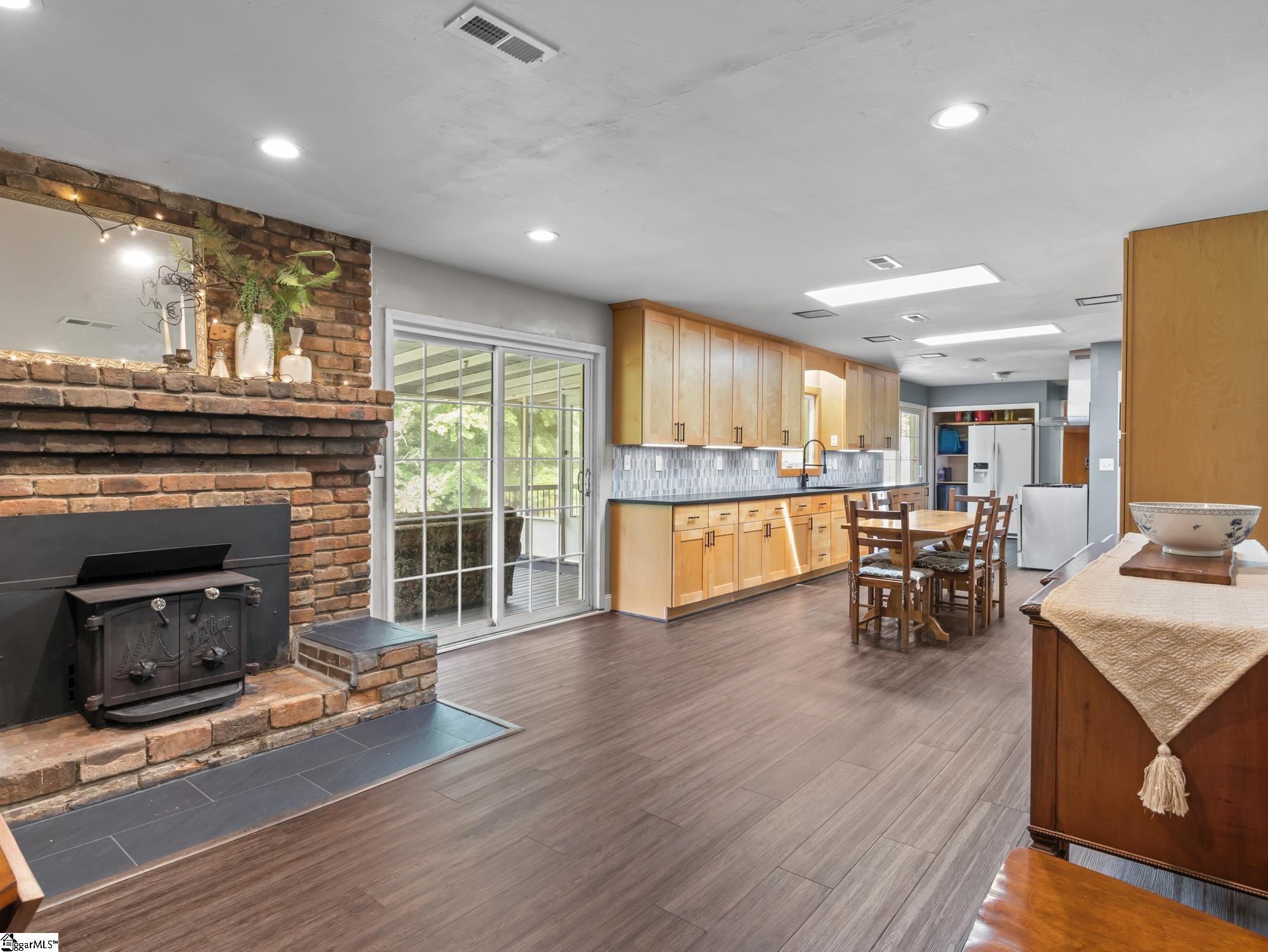 Real Estate Search 1 263 Flat Rock Road