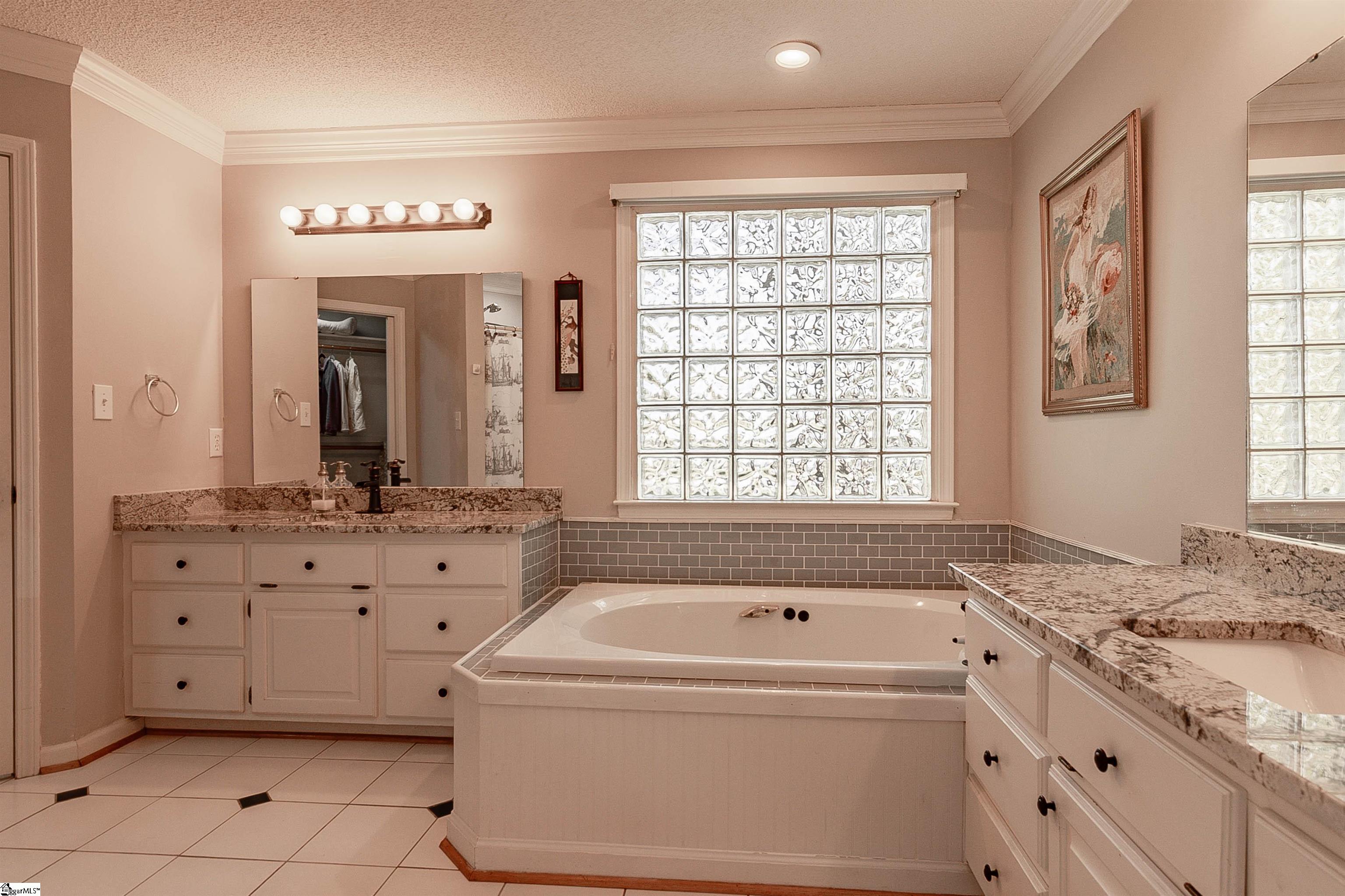 Easley, South Carolina 29640, United States, 4 Bedrooms Bedrooms, ,4 BathroomsBathrooms,Residential,Active,120467