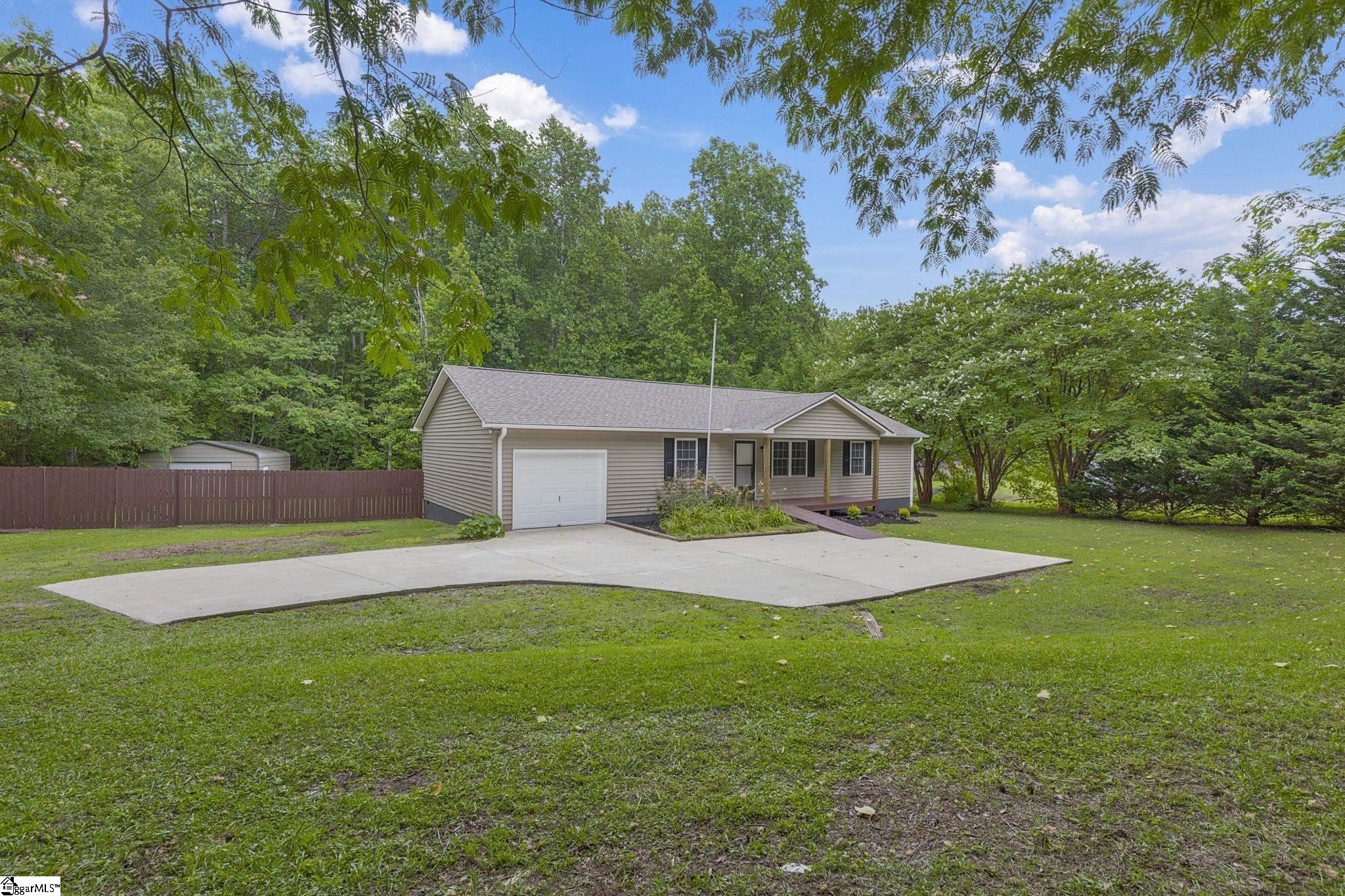 106 Lake Road