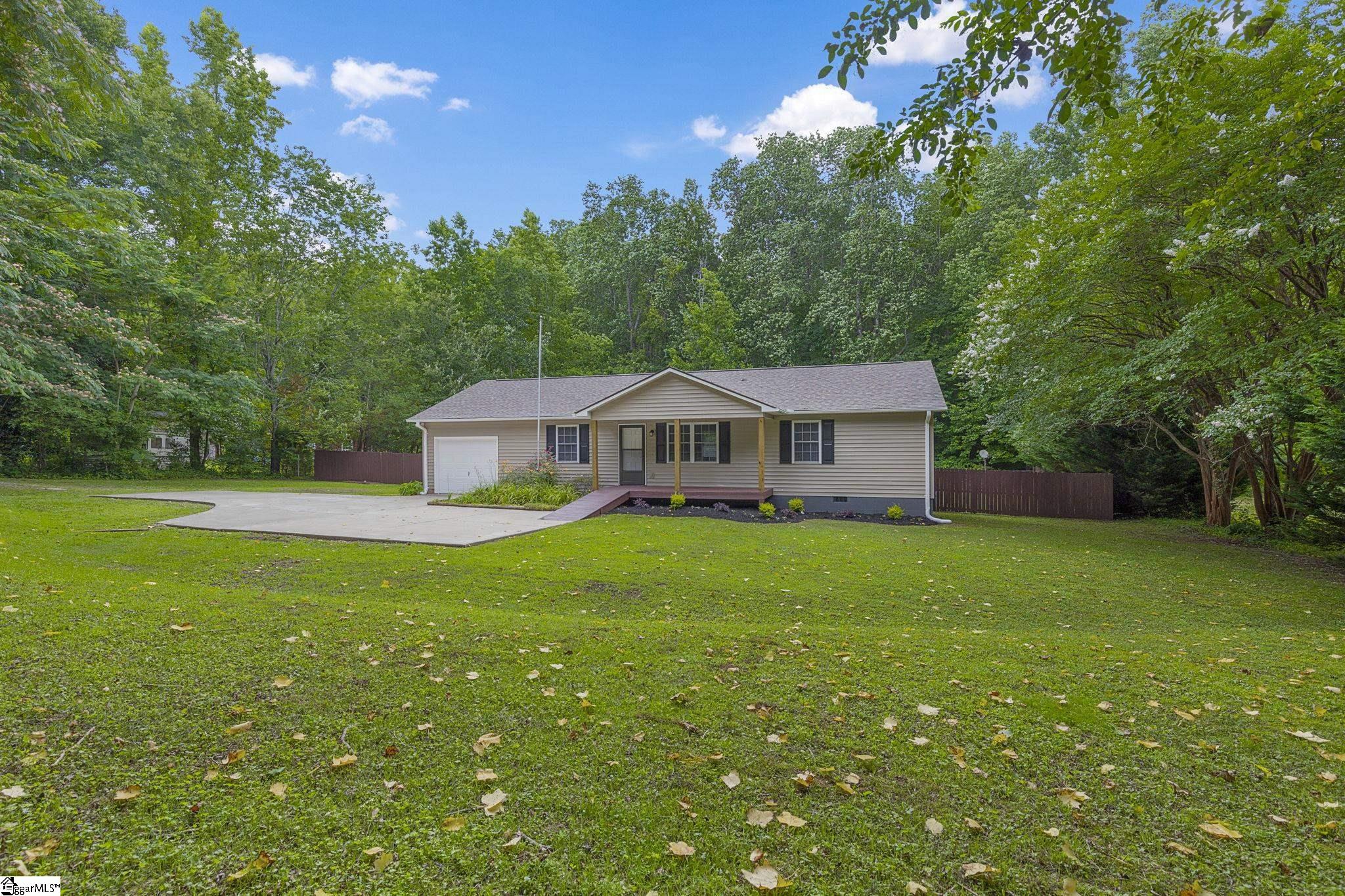 106 Lake Road