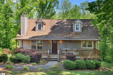 Photo of 592 Kay Drive, Easley, SC 29640 (MLS # 1589759)