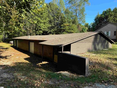 940 Burnt Tanyard Road Salem SC 29676