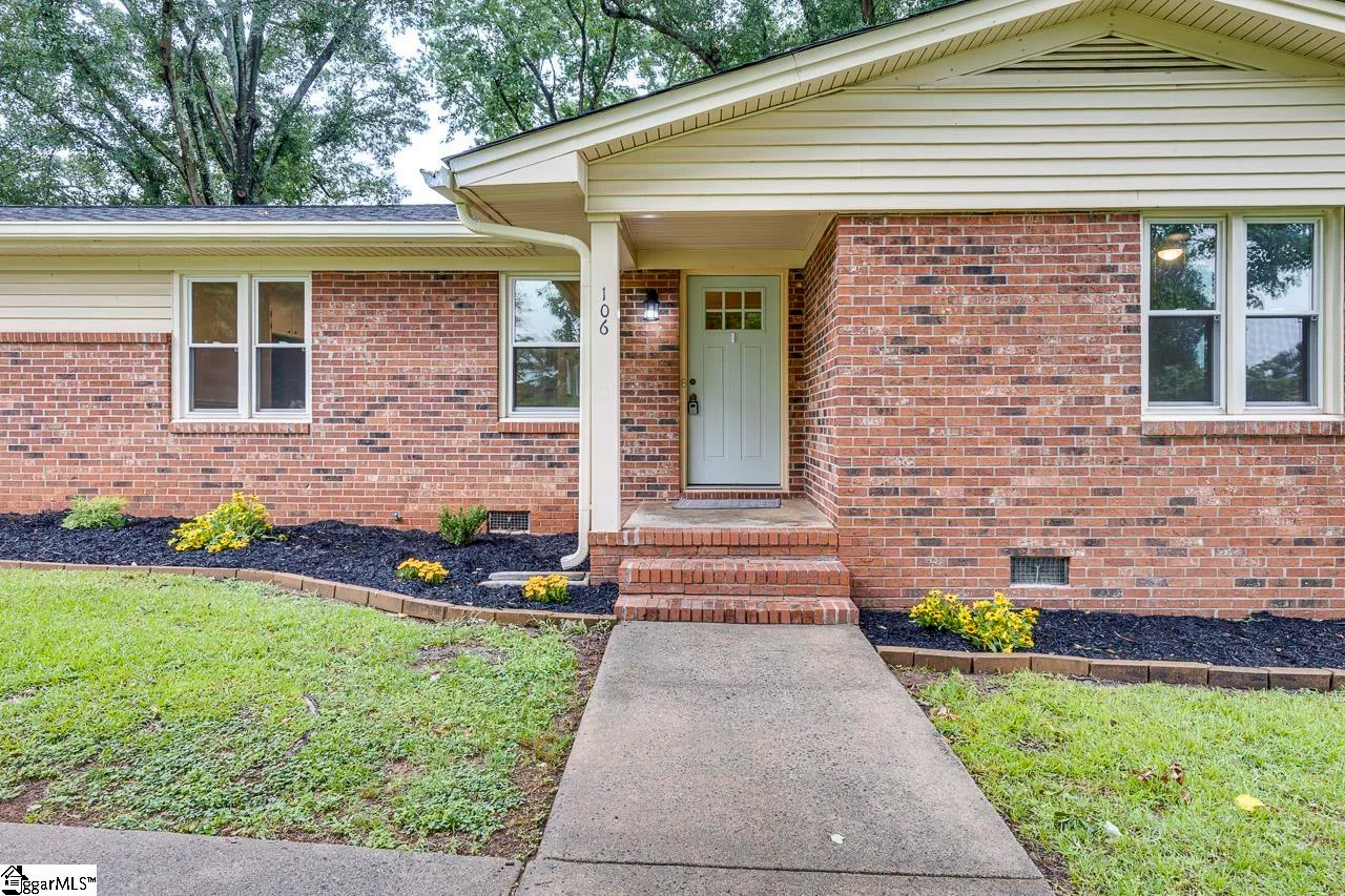106 Roebuck Drive