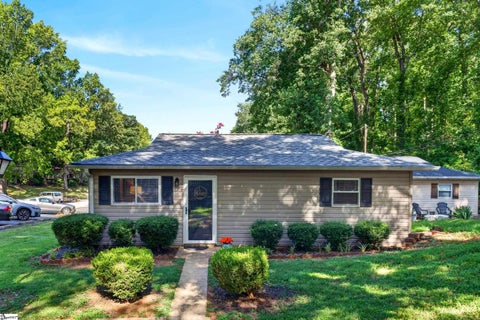 Photo of 38 Kimbell Court, Greenville, SC 29617 (MLS # 1599211)