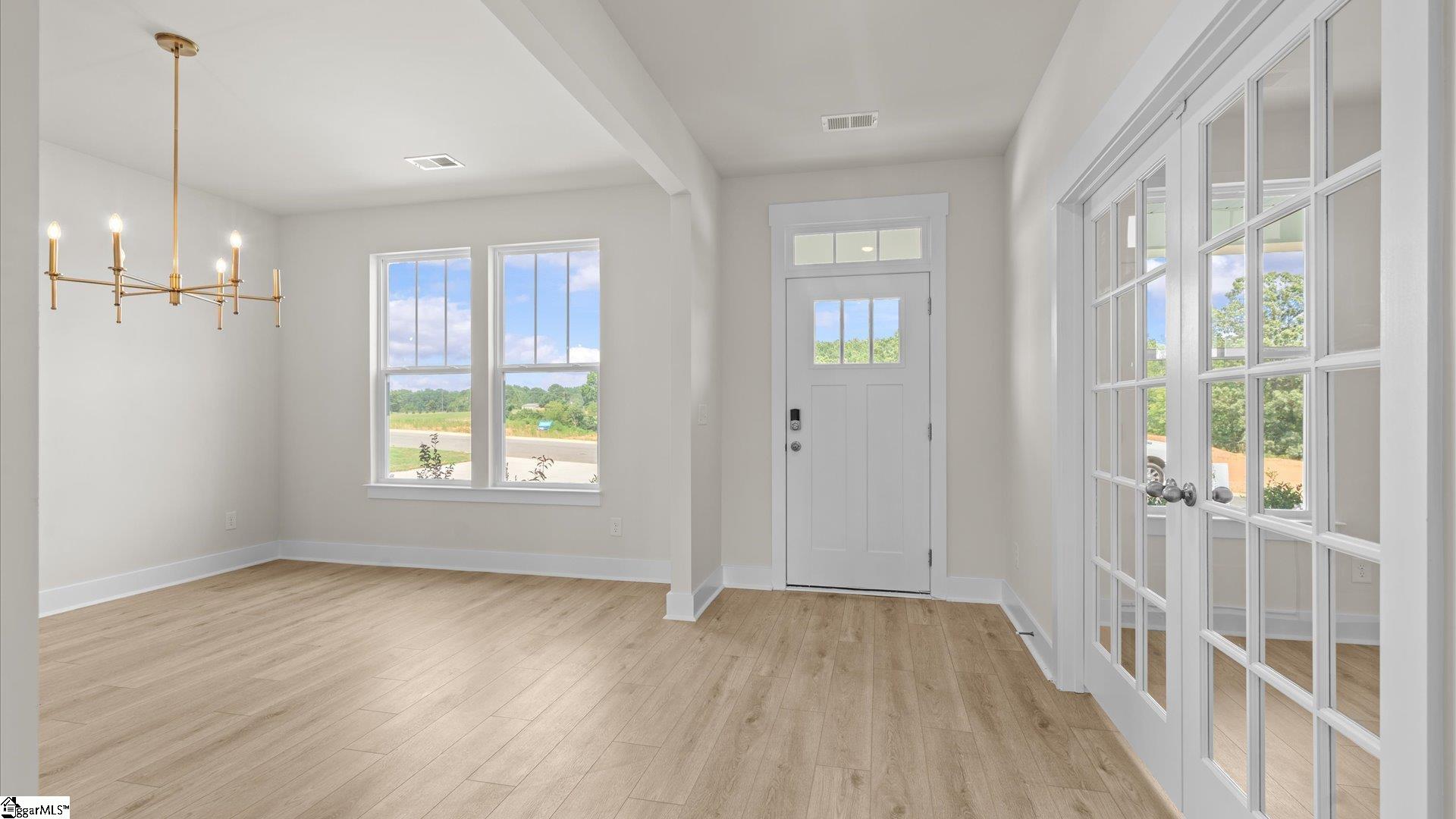 550 Winstone Trail