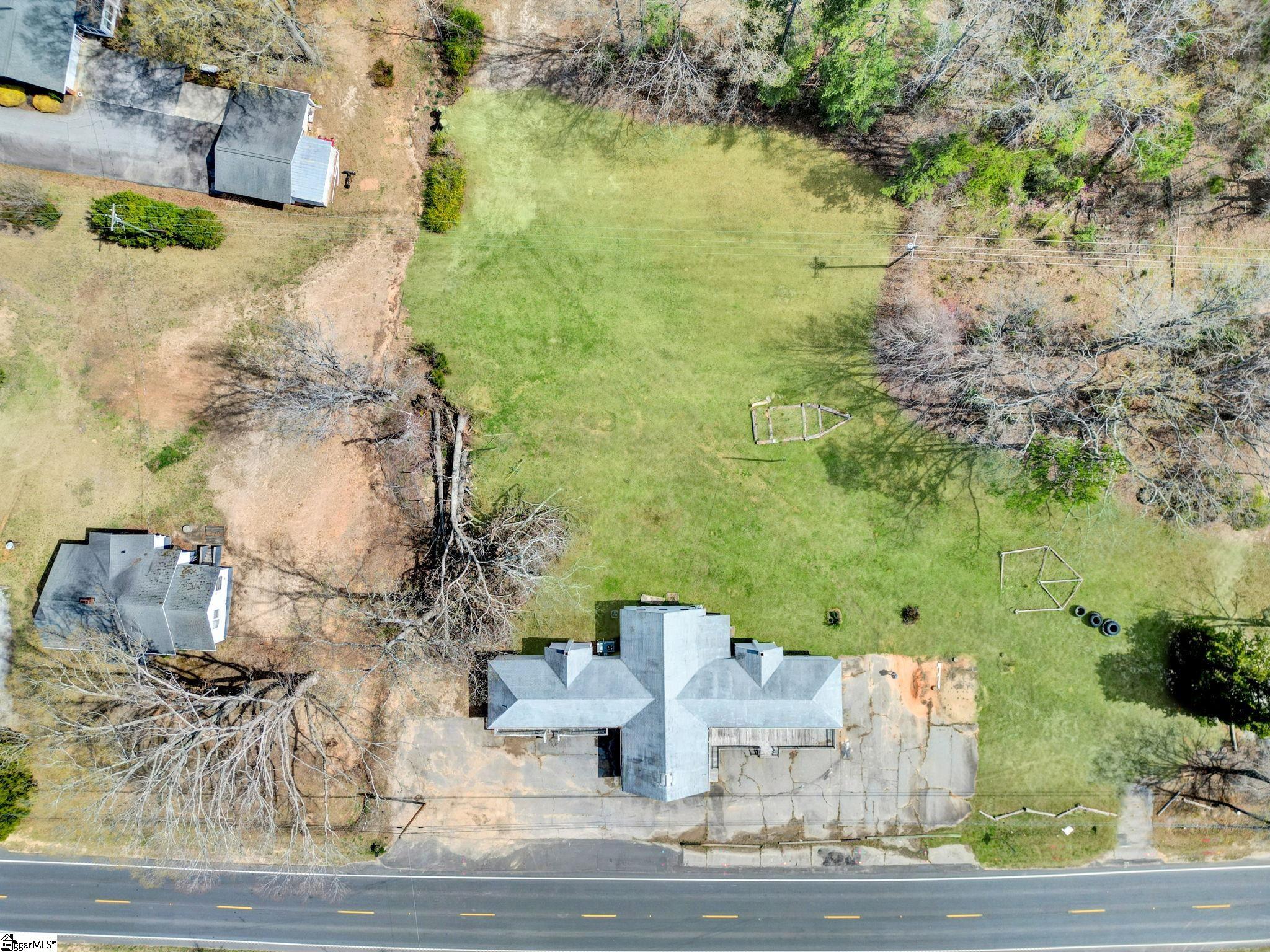 12117 Highway 221