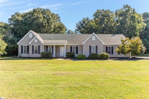 144 HURST AVE, ANDERSON, SC 29625 - Image 4b094e76c43cc2c685f74ca028e5839d/2067319251