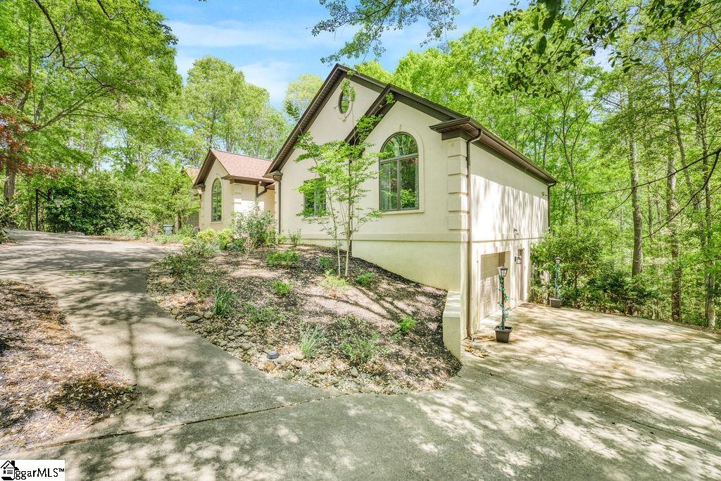 228 Muirfield Drive