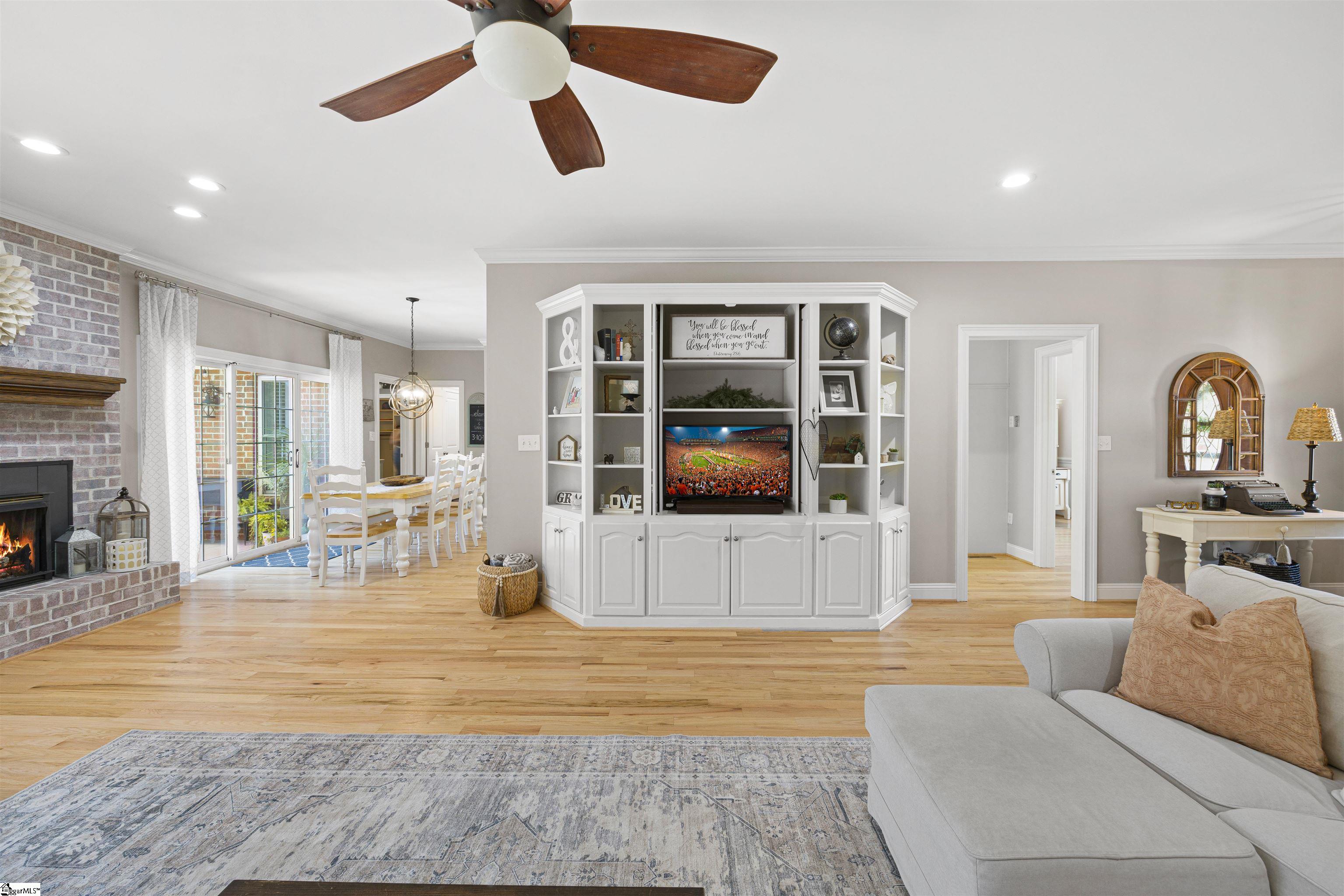 350 Royal Burgess Drive