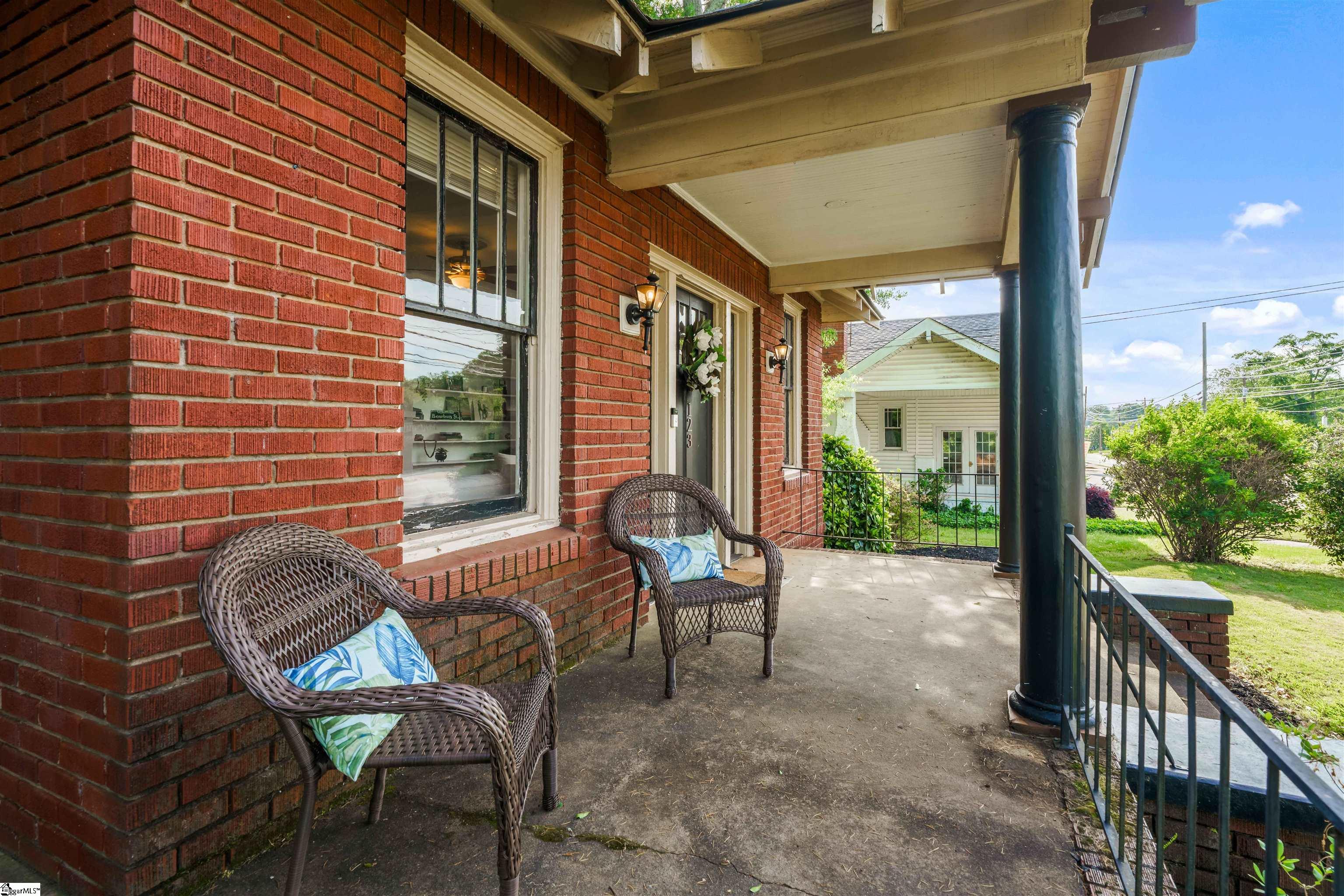 123 W Main Street