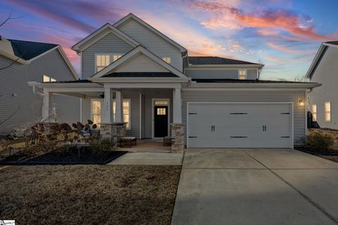 Photo of 157 Foxbank Circle, Greer, SC 29651 (MLS # 1577980)