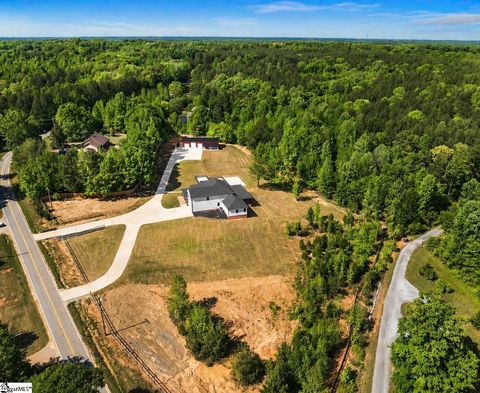 Photo of 2196 Stewart Dairy Road, Fountain Inn, SC 29644 (MLS # 1589819)