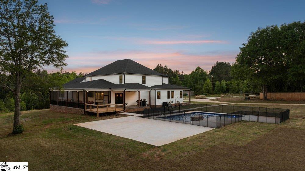 2196 Stewart Dairy Road
