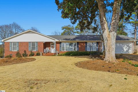 Photo of 100 Overton Avenue, Greenville, SC 29617 (MLS # 1581700)