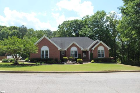 Photo of 100 Camperdown Court, Easley, SC 29673 (MLS # 1589602)