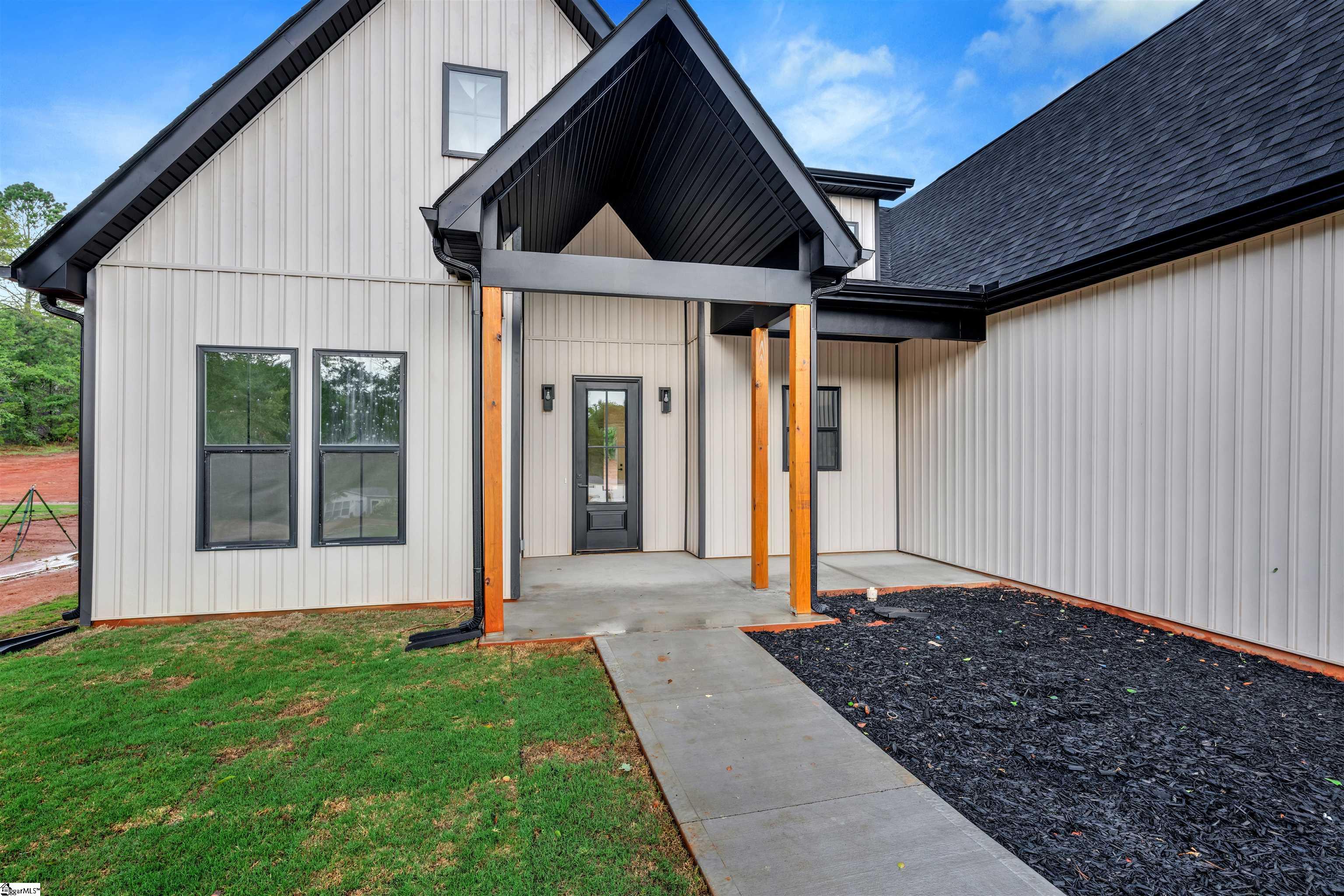 1352 Old Canaan Road