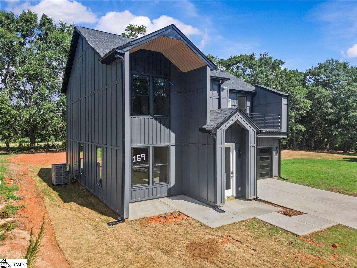 169 Goodwin Road